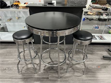 50’s RETRO STYLE DINER TABLE & CHAIRS