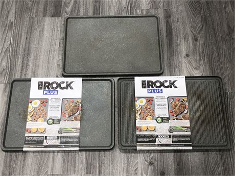 3 THE ROCK PLUS REVERSIBLE GRILL/GRIDDLES