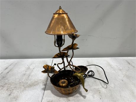 METAL ART FOUNTAIN LAMP (19” tall)