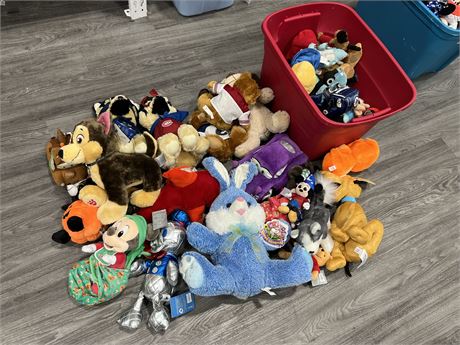 COLLECTION OF STUFFIES