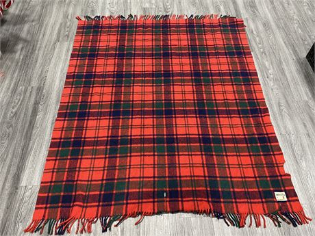 VINTAGE LAWRIES OF GLASCOW MADE IN SCOTLAND WOOL BLANKET (57”x67”)