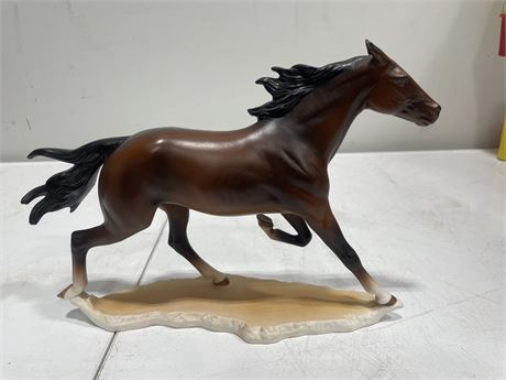GOEBEL HORSE #’D 1977 (REPAIRED TAIL) 12”x8”