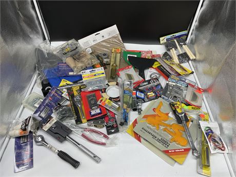 LOT OF NEW TOOLS & HARDWARE