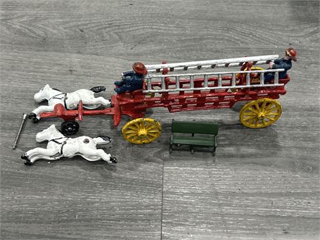 VINTAGE CAST IRON HORSE DRAWN FIRE TRUCK - UNSURE IF ALL PIECES W/ITEM