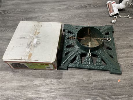 2 CAST IRON TREE STANDS (1 IN BOX)