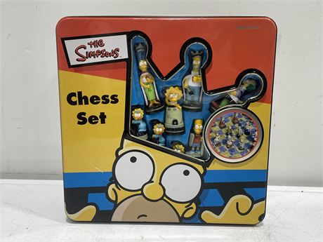 THE SIMPSONS CHESS SET