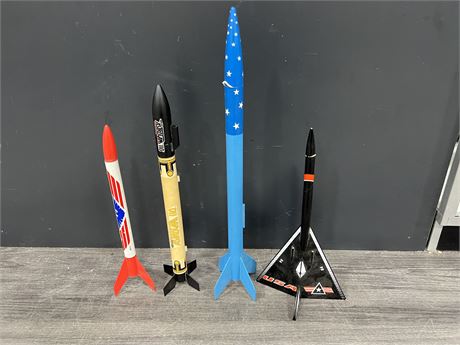 4 ASSORTED ROCKETS - LARGEST IS 2’