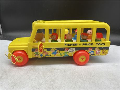 FISHER PRICE 1965 SCHOOL BUS WITH LITTLE PEOPLE & DRIVER