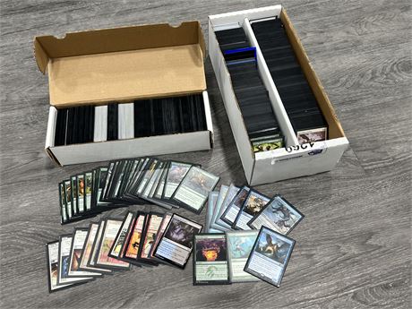 COLLECTION OF MAGIC CARDS