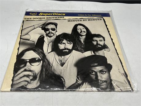 THE DOOBIE BROTHERS - MINUTE BY MINUTE SUPERDISC - EXCELLENT (E)