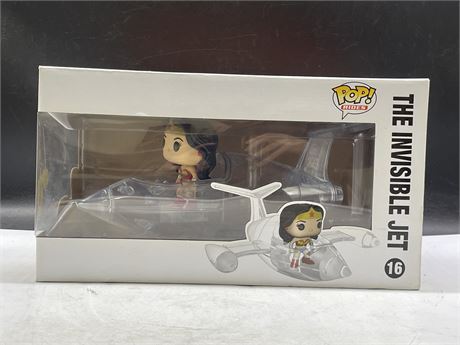 DC SUPER HEROS THE INVISIBLE JET WITH WONDER WOMAN LARGE FUNKO POP