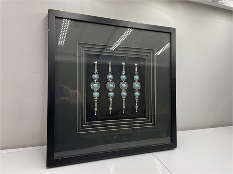 FRAMED JEWELRY (MINOR CHIPS IN CASE)