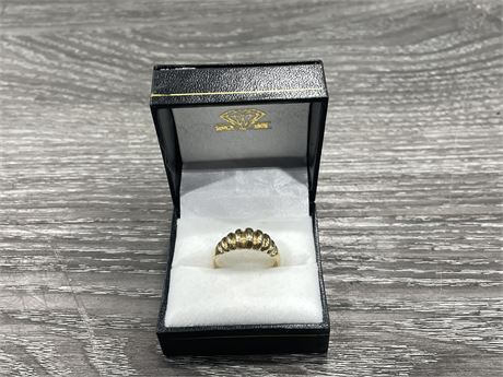MARKED 10K GOLD RING - MENS PINKY RING FIT