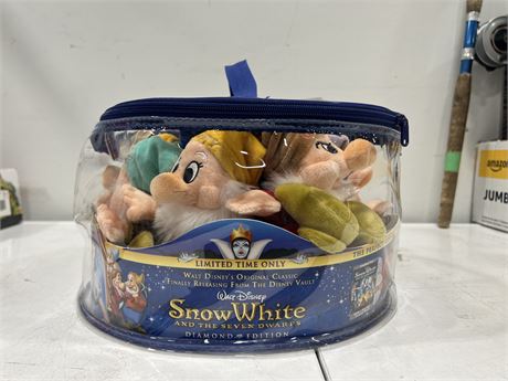 SNOW WHITE & THE 7 DWARFS GIFT SET - NO DVD INCLUDED JUST 7 DWARF STUFFIES