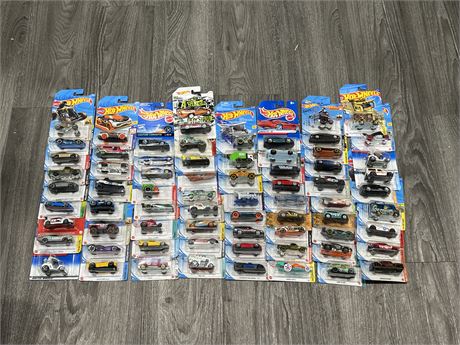 70 HOT WHEELS COLLECTABLE CARS