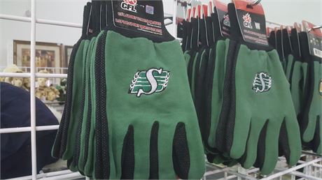 13 CFL ROUGHRIDERS GLOVES (NEW)