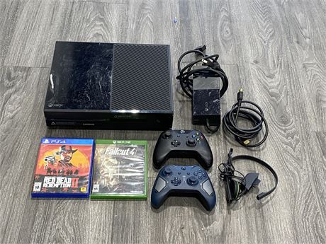 XBOX 1 W/2 CONTROLLERS, HEADSET, POWER CABLES & 2 GAMES (1 PS4)