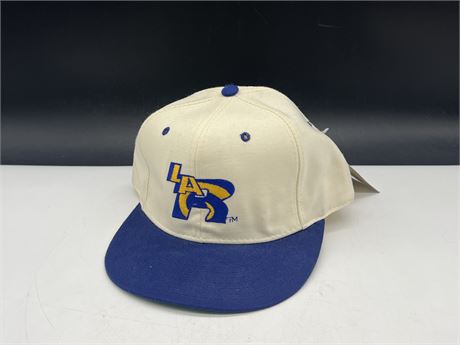 VINTAGE NOS LA RAMS FITTED CAP WITH TAGS