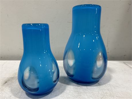 2 LE NOUVEAU GLASS CASED VASES - FROM LE NOUVEAU ART GALLERY