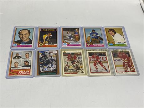 10 MISC NHL CARDS - INCLUDES VINTAGE / ROOKIE CARDS