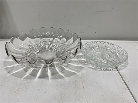 1930s LARGE GLASS FRUIT BOWL & SMALLER GLASS DISH