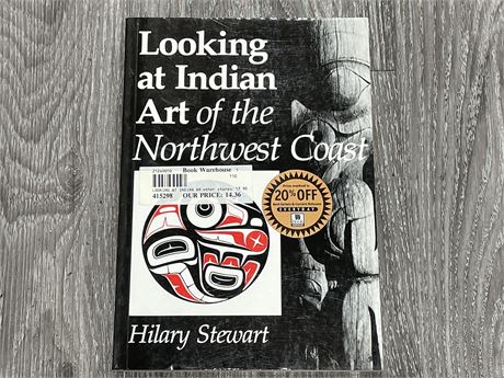 BOOK - LOOKING AT INDIAN ART OF THE NORTHWEST COAST