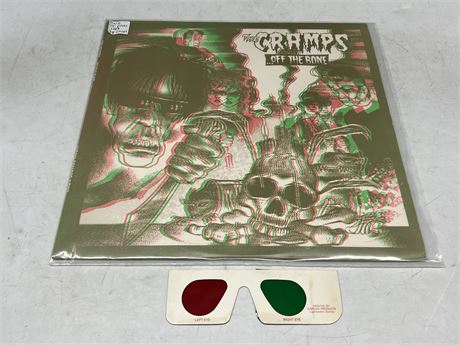 RARE UK PRESS 1983 THE CRAMPS - OFF THE BONE 3D COVER - VG (Slightly scratched)