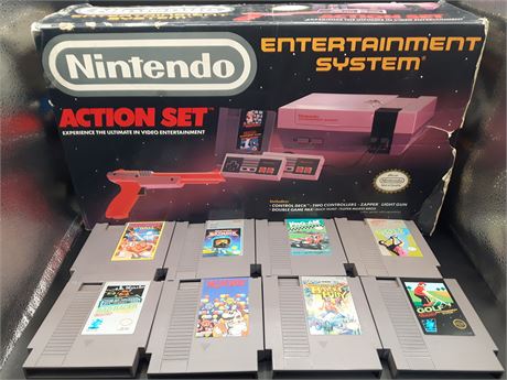 ORIGINAL NINTENDO CONSOLE IN BOX WITH GAMES - VERY GOOD CONDITION