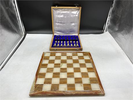 MARBLE CHESS BOARD AND CHESS SET