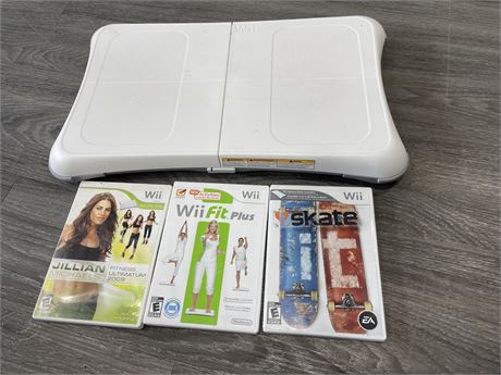 WII BALANCE BOARD WITH 3 GAMES