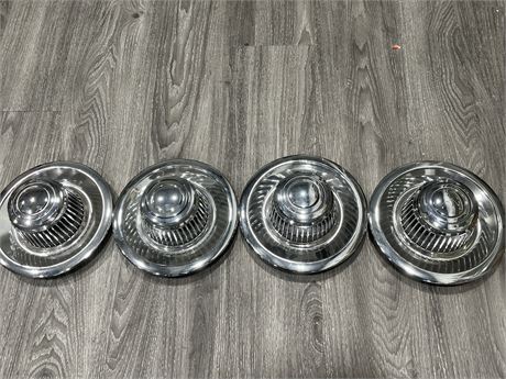 SET OF 4 HUB CAPS FOR CAR OF THE 70’S