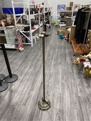 VINTAGE FLOOR LAMP (65” tall)