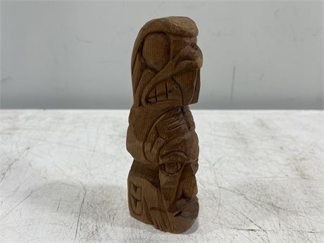 INDIGENOUS SIGNED CARVING (8”)