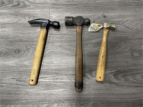 2 VINTAGE HAMMERS + VINTAGE ROOFING AXE