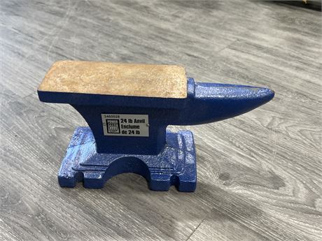 AS NEW 24LBS ANVIL BY POWER FIST