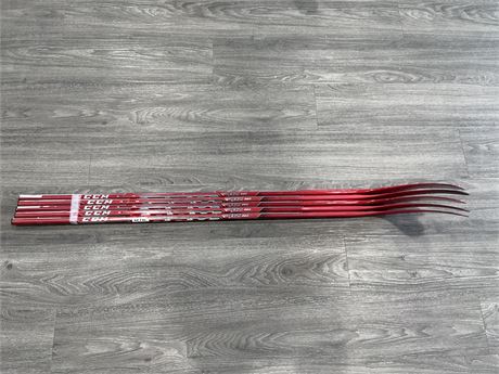 5 BRAND NEW LEFT HANDED YOUTH HOCKEY STICKS - SPECS IN PHOTOS