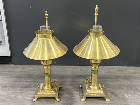 2 VINTAGE BRASS LAMPS (20” tall)