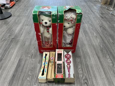 2 VINTAGE CHRISTMAS BEARS IN BOX 18” + 2 VINTAGE TREE TOPPERS