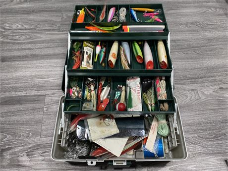 PLANO TACKLE SYSTEM TACK BOX WITH ASSORTED FISHING GOODS