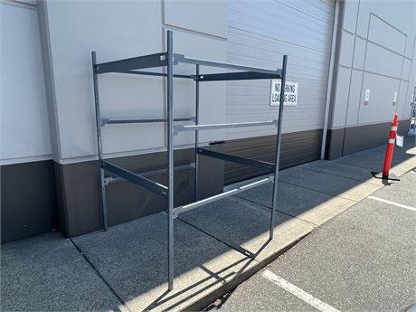 HEAVY DUTY RACKING SYSTEM - 4FT WIDE - HAS PIECES FOR 16FT OF RACKING