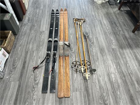 2 PAIRS OF VINTAGE SKI’s CHALET & HART BRAND + BAMBOO POLES