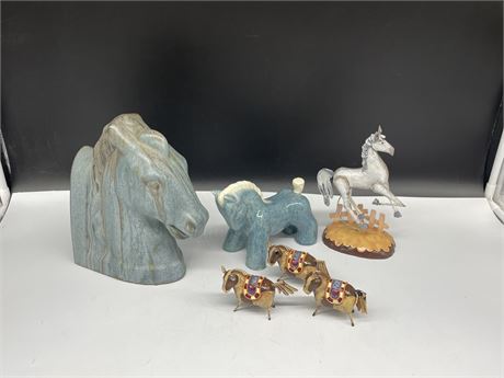 LOT OF HORSE DECOR (ceramic, metal)