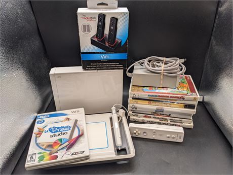WII CONSOLE AND GAMES - VERY GOOD CONDITION