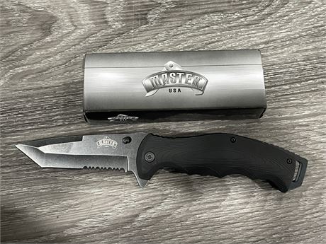 NEW MASTER USA FOLDING KNIFE W/ GRIP - 8” LONG