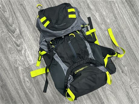 MOUNTAIN WAREHOUSE 40L OUTDOOR BACKPACK