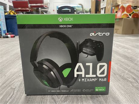 (NEW) XBOX ONE A10 + MIXAMP M60 GAMING HEADSET
