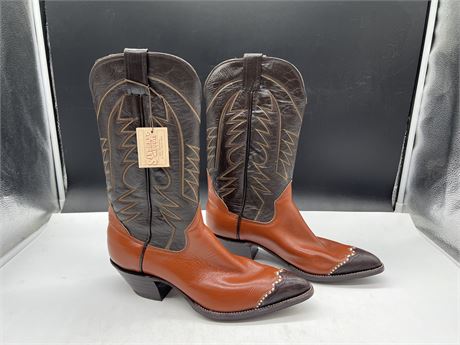 VINTAGE NEW OLD STOCK SANDERS BOOTS - SIZE 11