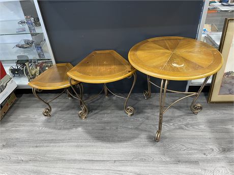 3 NESTING TABLES LARGEST 24”x24”