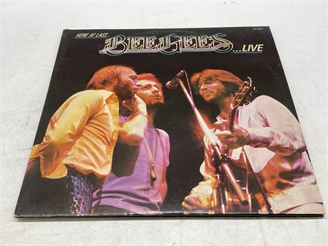 BEE GEES LIVE - HERE AT LAST 2LP - EXCELLENT (E)