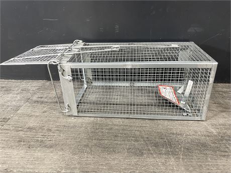 2 NEW IN BOX METAL RODENT TRAPS
